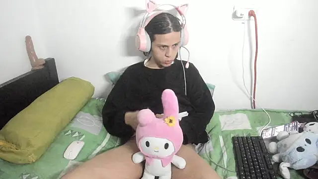 Snapshot of Petite-Goth chatting on November 20, 11:04 pm Petite-Goth online show from November 20, 11:04 pm