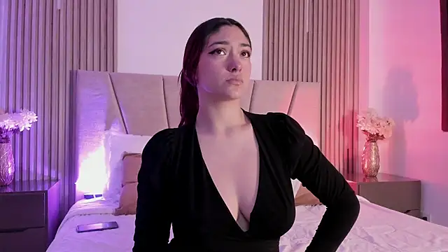 Victoria Beaumont online show from January 15, 11:48 am