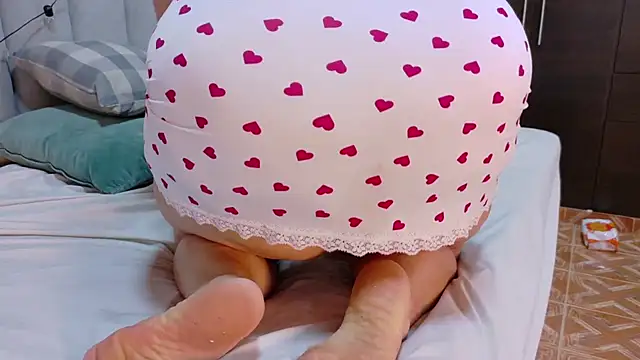 JenaCooper  online show from February 28, 12:39 pm