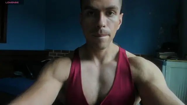Snapshot of justinkarter chatting on May 11, 5:32 pm justinkarter online show from May 11, 5:32 pm