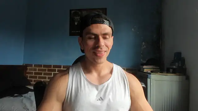 Snapshot of justinkarter chatting on May 27, 3:31 pm justinkarter online show from May 27, 3:31 pm