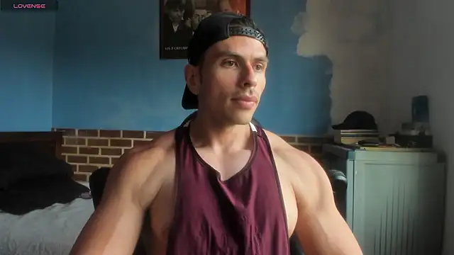 Snapshot of justinkarter chatting on June 9, 4:51 pm justinkarter online show from June 9, 4:51 pm