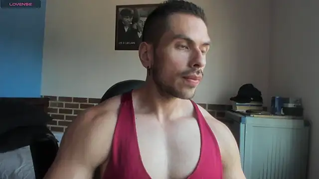 Snapshot of justinkarter chatting on July 15, 4:12 pm justinkarter online show from July 15, 4:12 pm