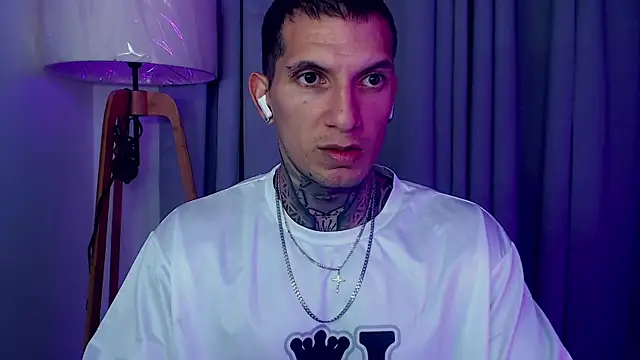 Shane Clay online show from October 21, 1:39 am