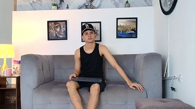 TWINKS FRIENDS online show from March 22, 1:14 pm