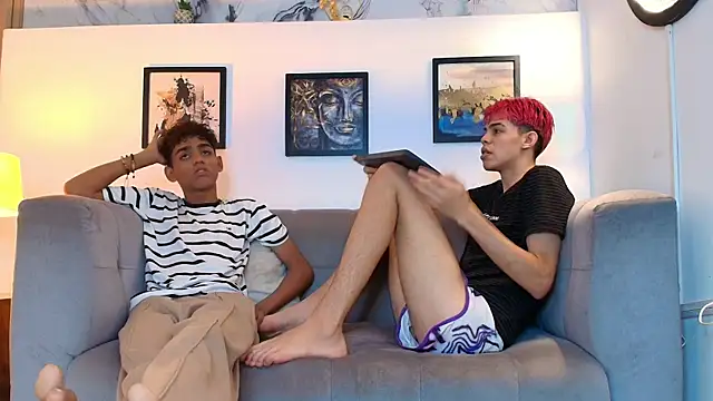 TWINKS FRIENDS online show from May 29, 1:20 pm