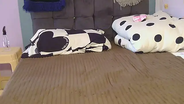 Snapshot of AfricanDickza chatting on November 18, 7:35 am AfricanDickza online show from November 18, 7:35 am