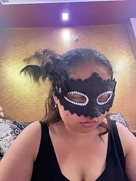 Snapshot of Iampriyaaa15 chatting on July 8, 6:40 am Iampriyaaa15 online show from July 8, 6:40 am