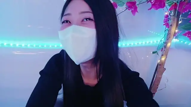 OSUSHI-CHAN online show from March 6, 12:45 pm