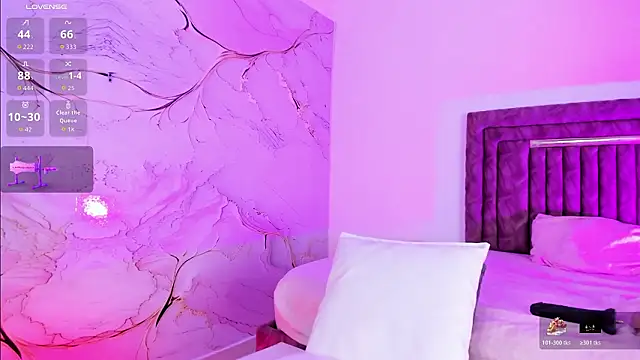 Iamlola  online show from February 19, 3:35 am