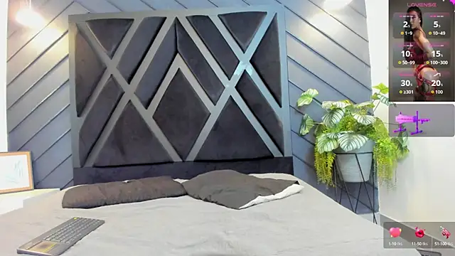 zoe martins  online show from October 4, 7:12 pm