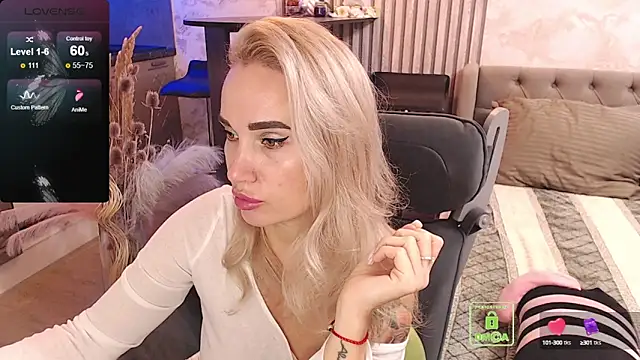 FreeBerryMILF online show from October 15, 3:12 pm