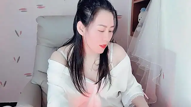 Eve5215 online show from March 2, 3:41 pm