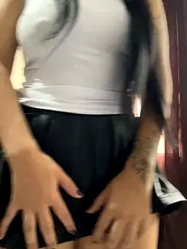 Snapshot of jujuarantes__2025 chatting on December 2, 1:39 pm jujuarantes 2025 online show from December 2, 1:39 pm