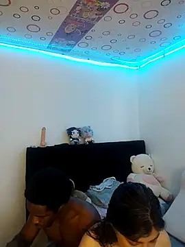 queemking online show from February 15, 9:22 pm