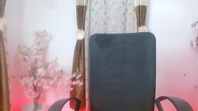 Snapshot of Mini_Meera chatting on June 22, 9:56 pm Mini Meera online show from June 22, 9:56 pm