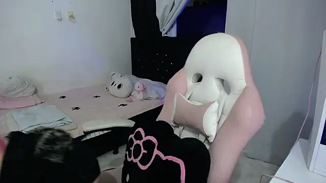Elizabeth rose02 online show from June 30, 1:50 am