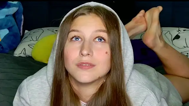 MissEmilyMiller online show from November 21, 5:22 pm