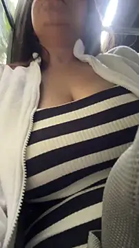 sweet shadil  online show from January 8, 11:45 am