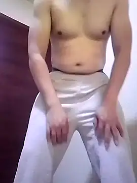 Snapshot of hotmanxxx84 chatting on October 10, 2:49 pm hotmanxxx84 online show from October 10, 2:49 pm