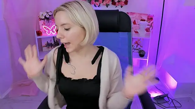 AuroraWrenfield online show from November 11, 4:34 am