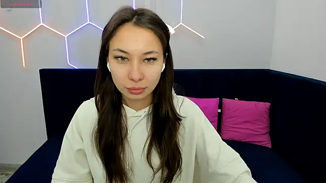 Kat  cat online show from April 9, 12:21 am