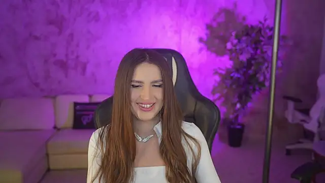 Snapshot of Goldie_Flame chatting on November 29, 7:50 pm Goldie Flame online show from November 29, 7:50 pm