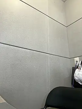 Snapshot of ariel_613 chatting on December 20, 10:00 am ariel 613 online show from December 20, 10:00 am