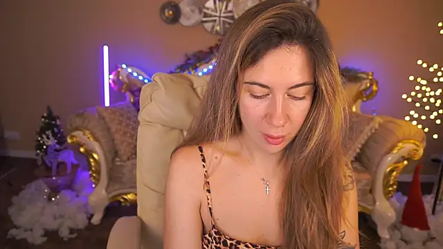 KateShanny online show from December 19, 7:04 am