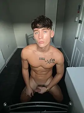 naughtyboy0124 online show from October 28, 4:20 pm