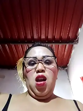 Snapshot of shaktisub_ chatting on October 5, 9:02 pm shaktisub  online show from October 5, 9:02 pm