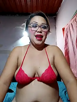 Snapshot of shaktisub_ chatting on October 9, 2:42 am shaktisub  online show from October 9, 2:42 am