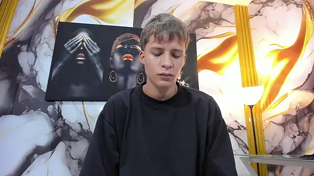 mono blonde online show from June 15, 11:12 am