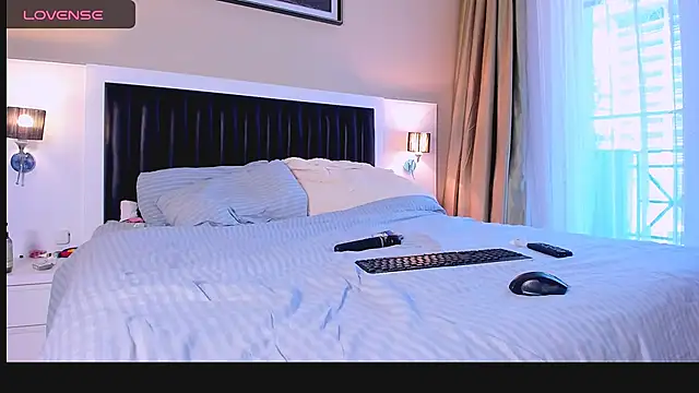 Snapshot of marrenaa chatting on November 9, 6:12 am marrenaa online show from November 9, 6:12 am