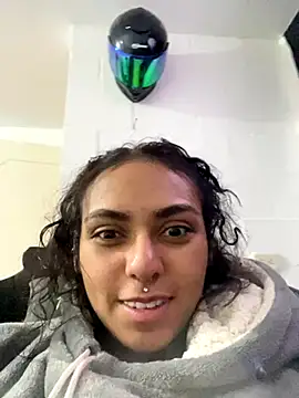 Snapshot of iamkatty_ chatting on October 10, 6:40 pm iamkatty online show from October 10, 6:40 pm