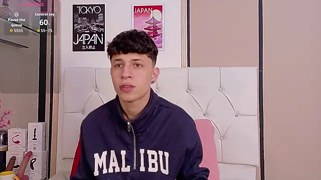 Axel  Evans online show from November 29, 12:41 pm