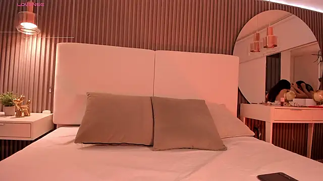 juliie star online show from March 10, 2:27 am