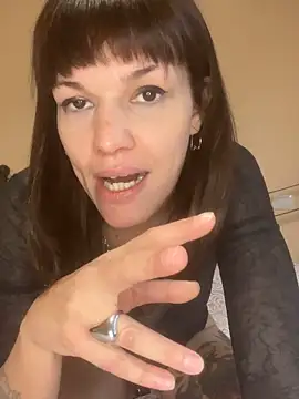 Snapshot of SarettaB90 chatting on October 19, 3:34 pm SarettaB90 online show from October 19, 3:34 pm