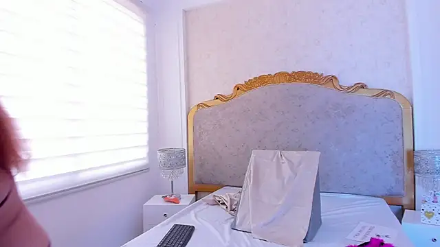 BestLadyMature online show from April 6, 8:10 pm