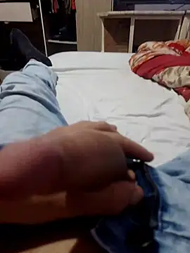 pauzaogrande1 online show from November 18, 6:23 pm