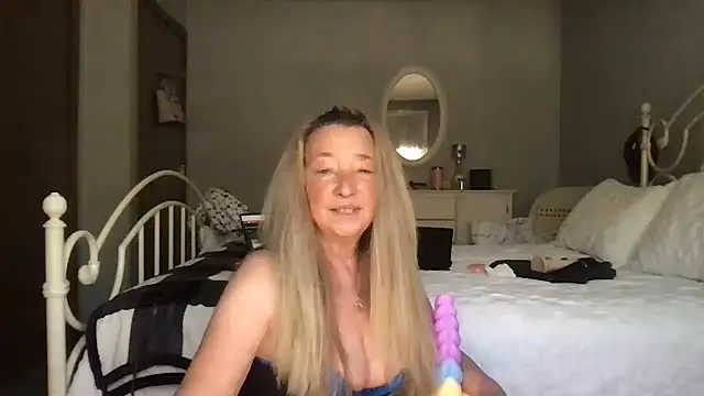 Snapshot of milf-Lacey chatting on March 9, 6:56 pm milf-Lacey online show from March 9, 6:56 pm