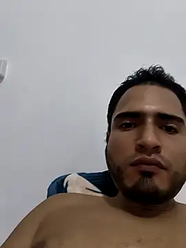 Snapshot of luigy-96 chatting on November 12, 1:44 pm luigy-96 online show from November 12, 1:44 pm