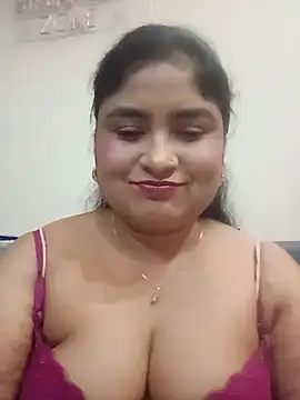 Snapshot of hornyriyanka chatting on June 30, 3:07 am hornyriyanka online show from June 30, 3:07 am
