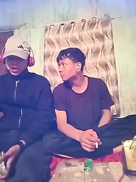 Snapshot of zebba12 chatting on November 9, 3:10 pm zebba12 online show from November 9, 3:10 pm