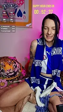 Snapshot of Sookie_Soxxxe chatting on June 13, 6:44 am Sookie Soxxxe online show from June 13, 6:44 am