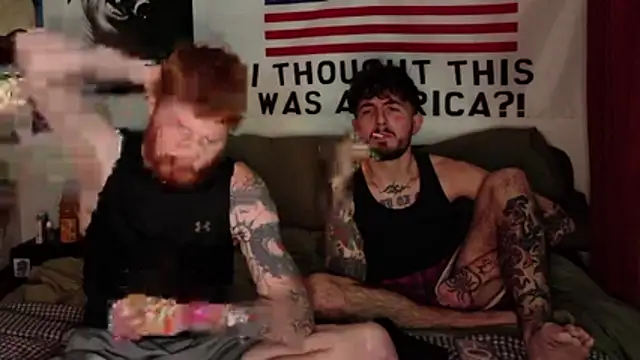 Snapshot of Magnetic127 chatting on November 19, 8:14 am Magnetic127 online show from November 19, 8:14 am