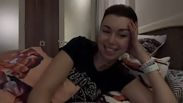 Gilin1 online show from October 20, 8:20 pm