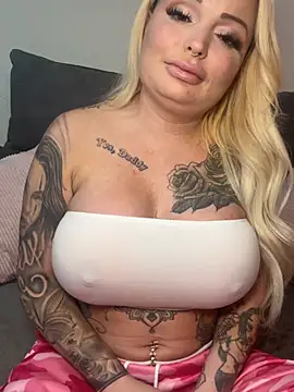 shortybig official online show from February 19, 5:09 pm