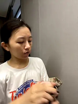 haiyan125216 online show from October 11, 9:19 am