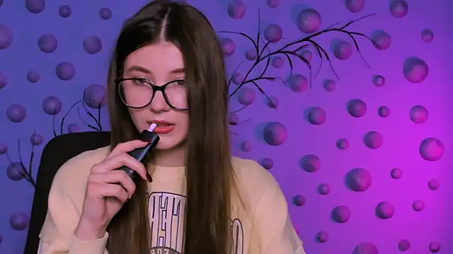 Snapshot of lissa_night chatting on December 16, 10:09 am lissa night online show from December 16, 10:09 am